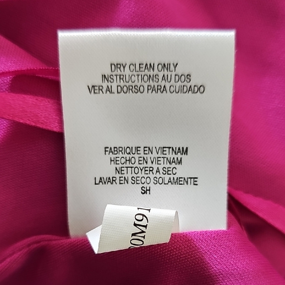 Tahari Chic Fuchsia Sleeveless Jumpsuit Size 14 - Picture 9 of 10